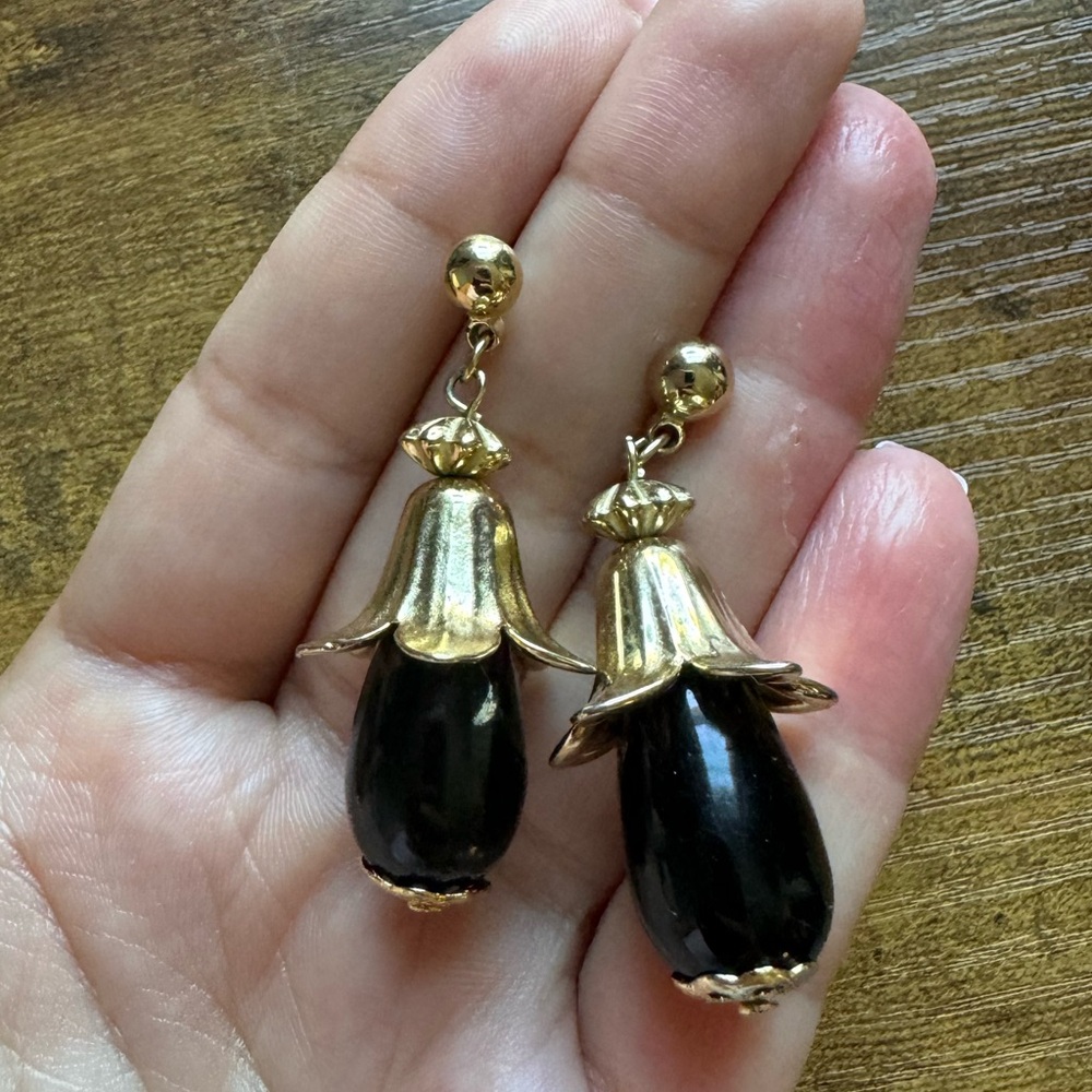 Vintage Black Drop Earrings